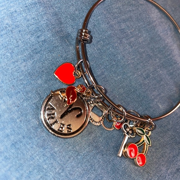 Ambitious - Picture 3 of 4